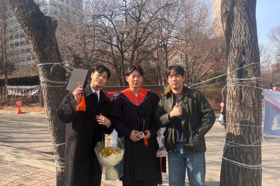 5. 김지완 석사와 제갈홍 석사 졸업사진